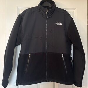 The North Face Men's Black Retro Denali Fleece Jacket in Mens Small